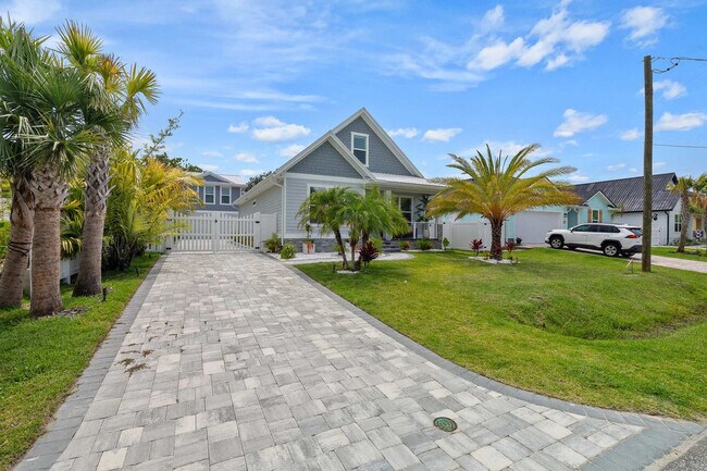 Building Photo - 5484 3rd St