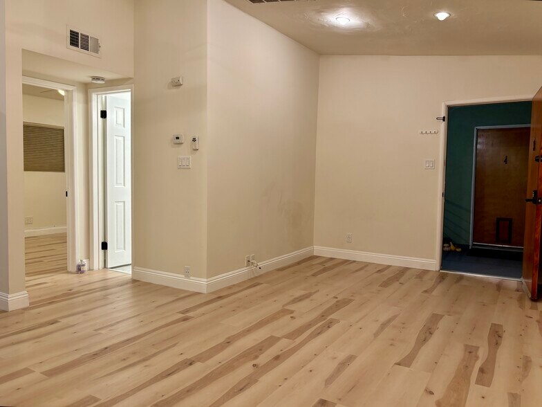 Unit 3 - 538 Brooks Ave