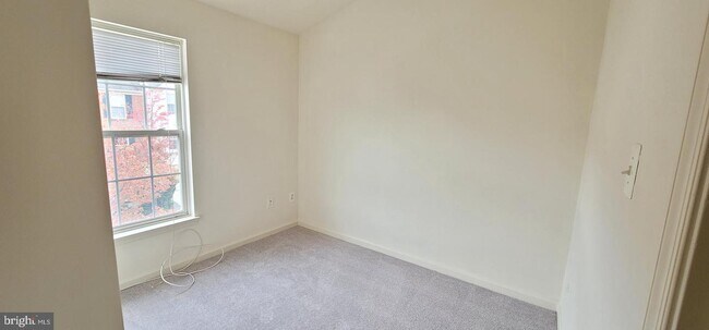 Building Photo - 7128 Fox Harbor Way