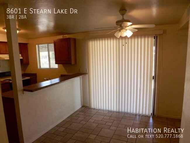 Building Photo - 8601 E Stearn Lake Dr