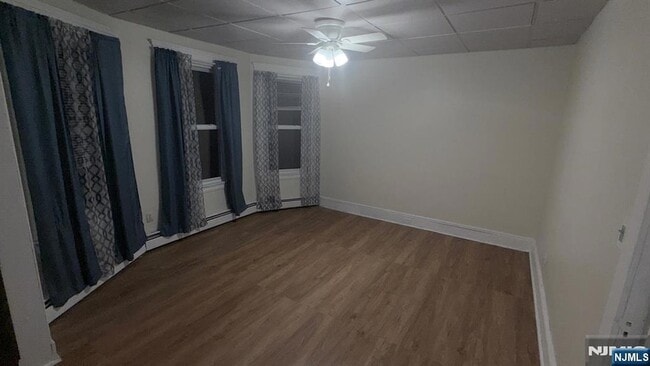 Building Photo - 140 Liberty St