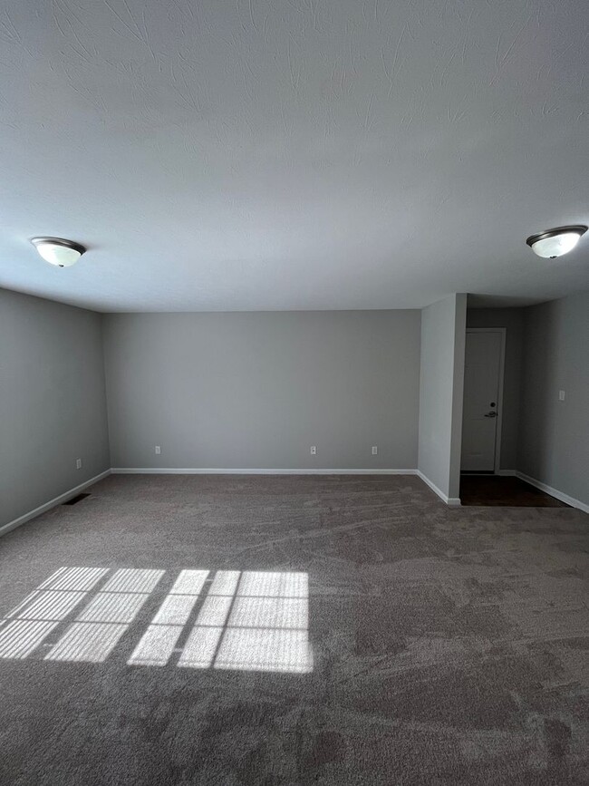 Building Photo - Upper Stone Apartments