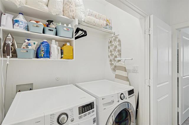 Building Photo - 1008 Redbrick Ln