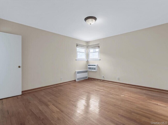 Building Photo - 58-52 208th St