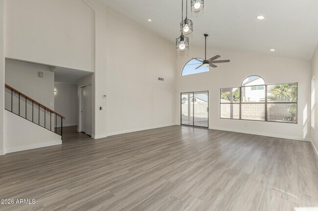 Building Photo - 4368 W Wahalla Ln