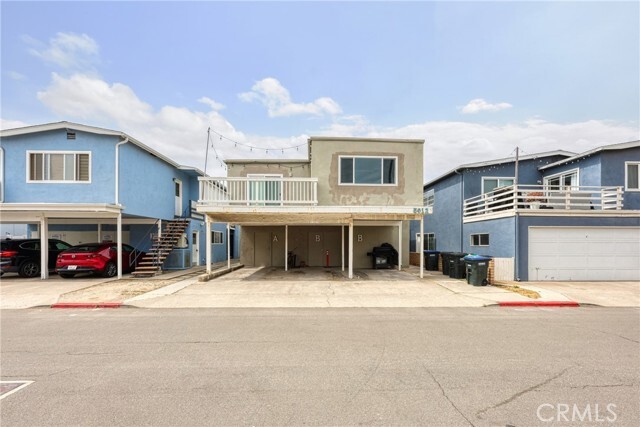 Building Photo - 5012 Seashore Dr