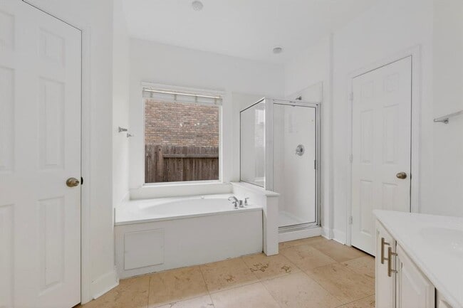 Building Photo - 2659 Salorn Way