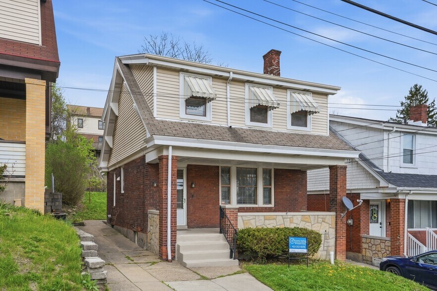 Building Photo - 107 Catskill Ave