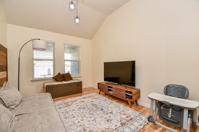 Building Photo - 15462 Signal Ridge Way