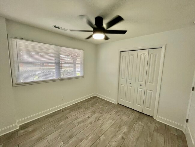 Primary Photo - 2038 Tyvola Rd