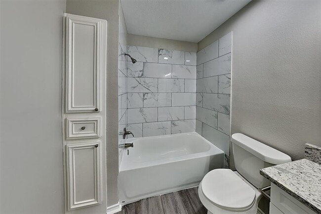 Building Photo - 3438 Havershire Dr