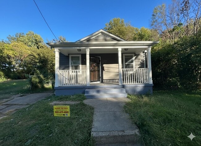 Primary Photo - 1348 Austin St