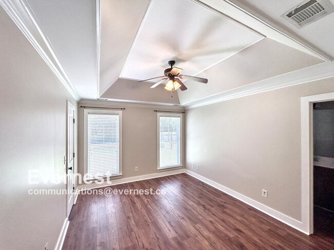 Building Photo - 2915 Ave Y