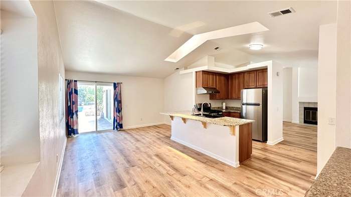 Building Photo - 39534 Long Ridge Dr