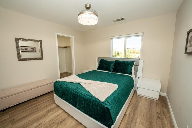 Building Photo - 43247 Fiore St