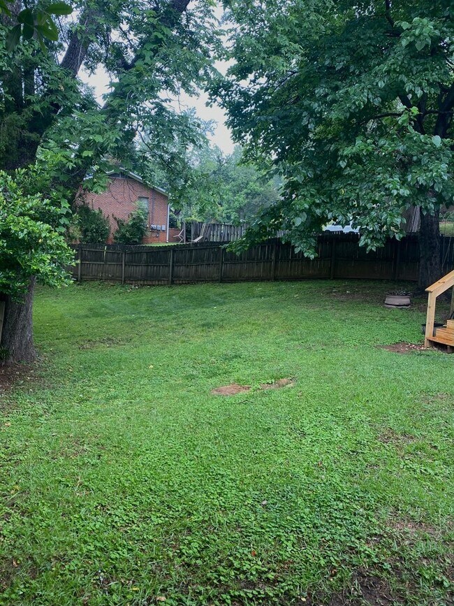 Building Photo - House in Opelika Available August!