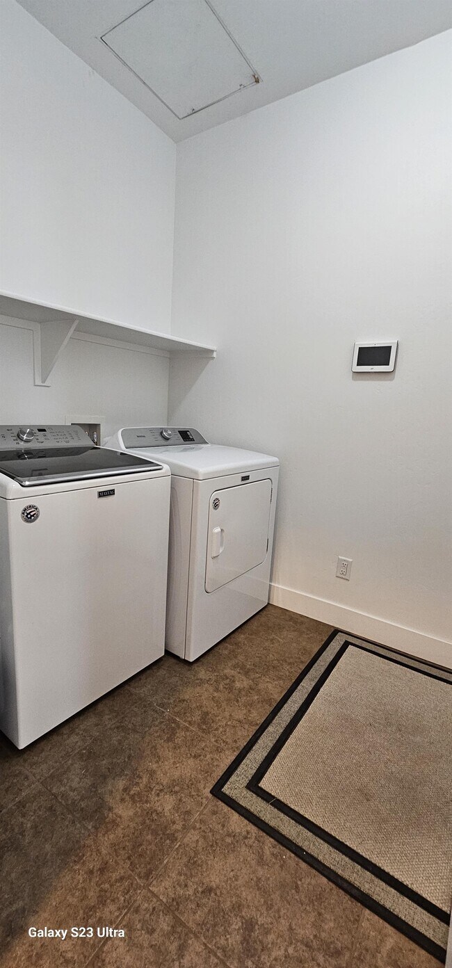 Building Photo - 3556 W Altair Way