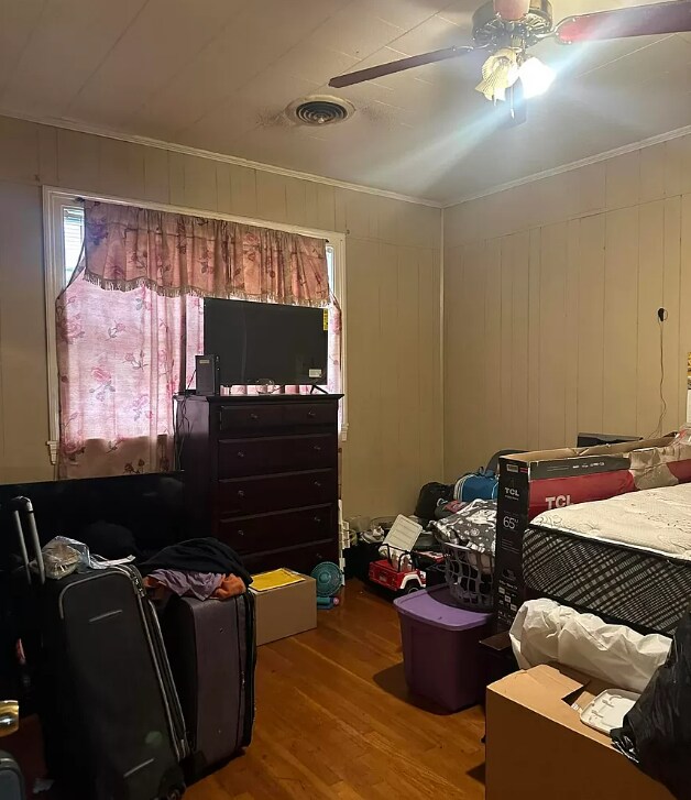 Building Photo - 1704 Robinson St