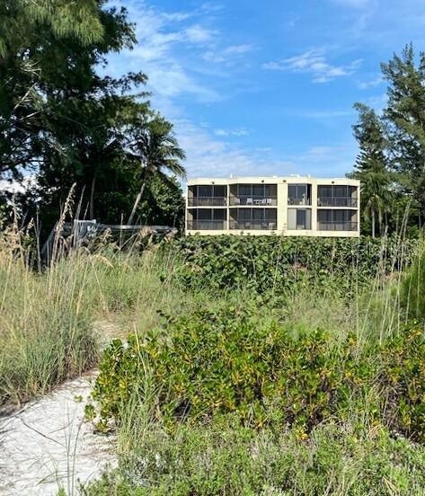 Building Photo - 5611 Gulf of Mexico Dr