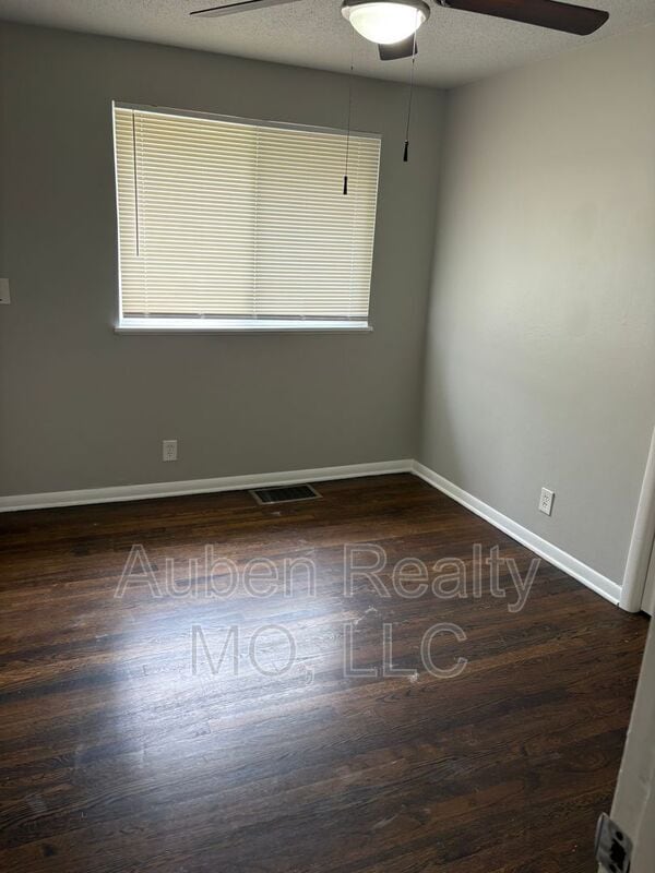 Building Photo - 1821 N 50 Terrace