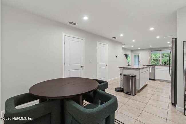 Building Photo - 2528 Sadler Trce Wy