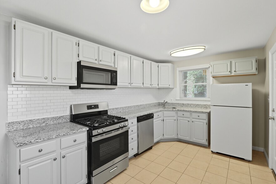 Building Photo - 4924 Frankford Ave