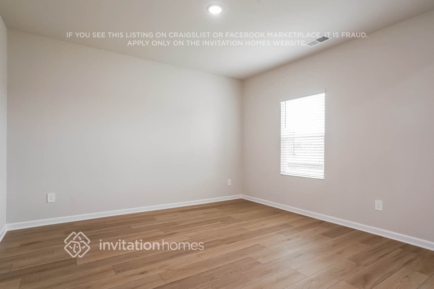 Building Photo - 583 White Birch Ln
