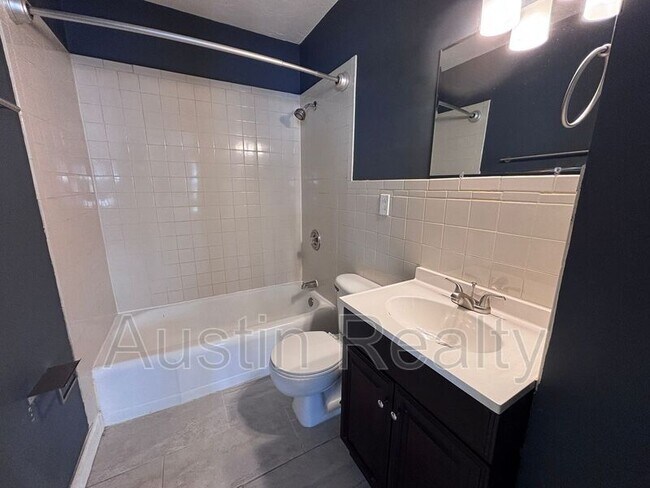 Building Photo - 26 Terry Dr