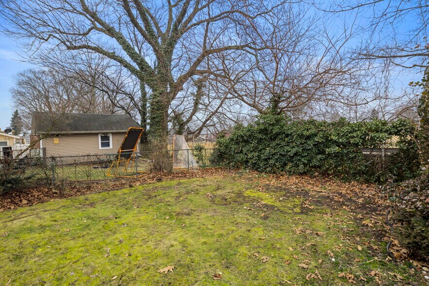 Building Photo - 114 Daniel Ave