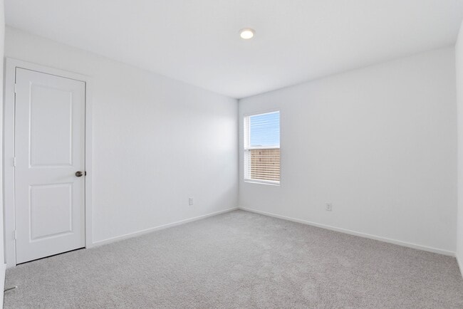 Building Photo - 26815 Rosebay Wds Dr