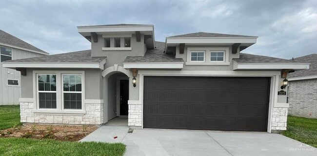 Primary Photo - 4 Grove Ln