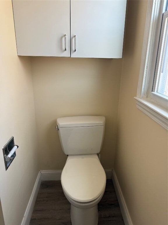 Building Photo - 712 Pickwick Dr