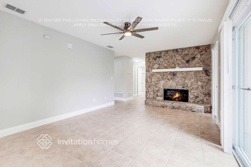 Building Photo - 12761 Sun Dance Ln
