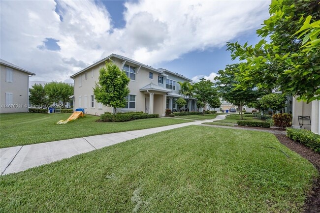 Building Photo - 5180 Eucalyptus Dr