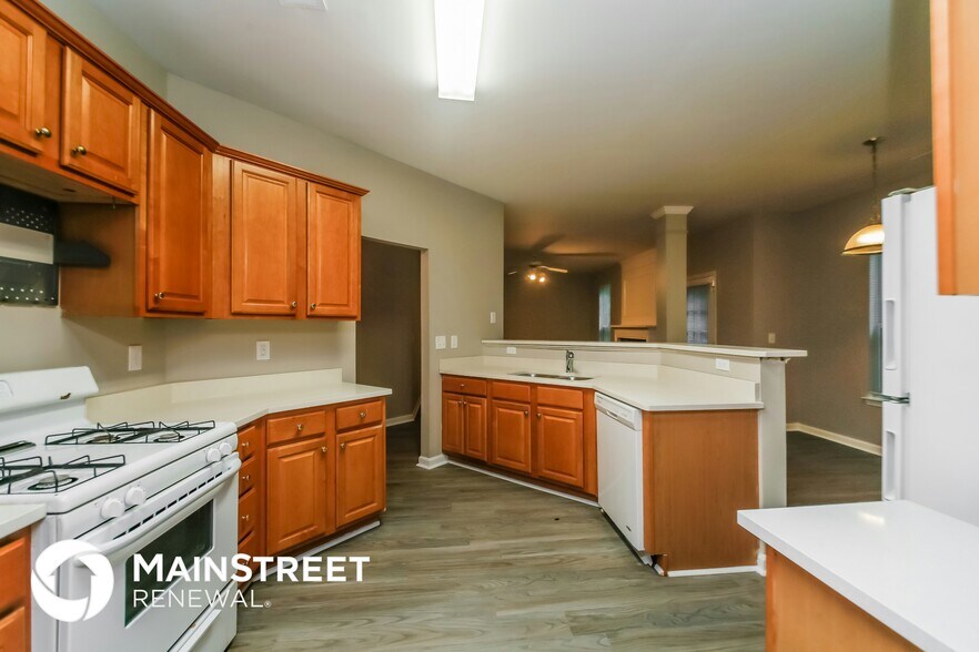 Building Photo - 4995 Cascade Hills Cir SW