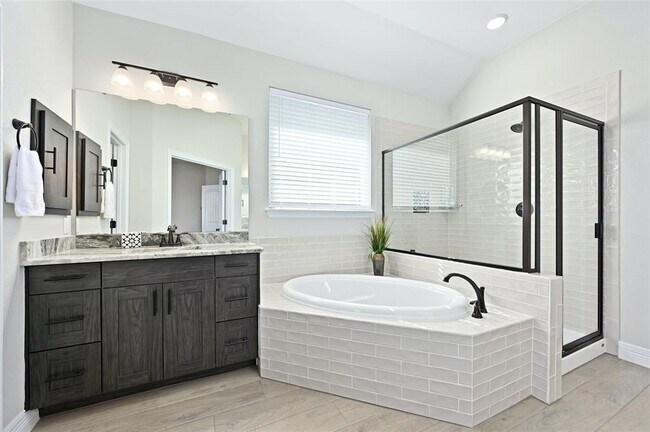 Building Photo - 117 White Steppe Way