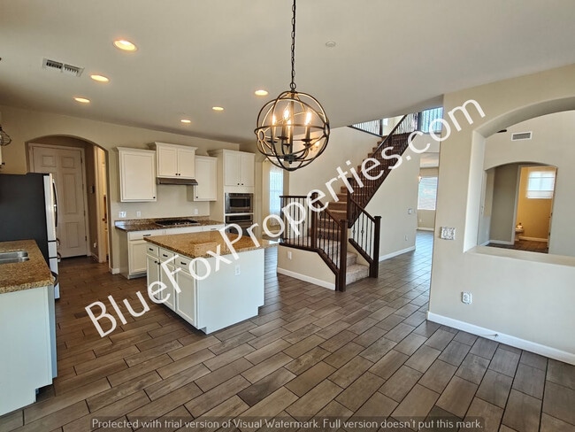 Building Photo - 8545 N Gaetano Loop