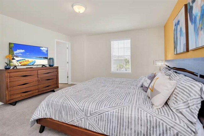 Building Photo - 7267 Oakmoss Loop