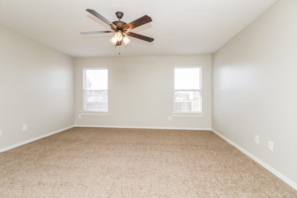 Building Photo - 5553 Dory Dr