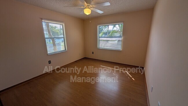 Building Photo - 3441 Thunderbird Ave