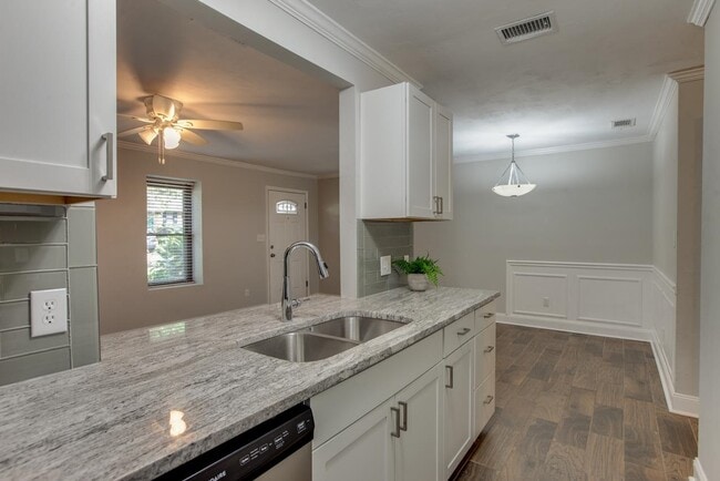 Building Photo - 2135 Victory Garden Ln