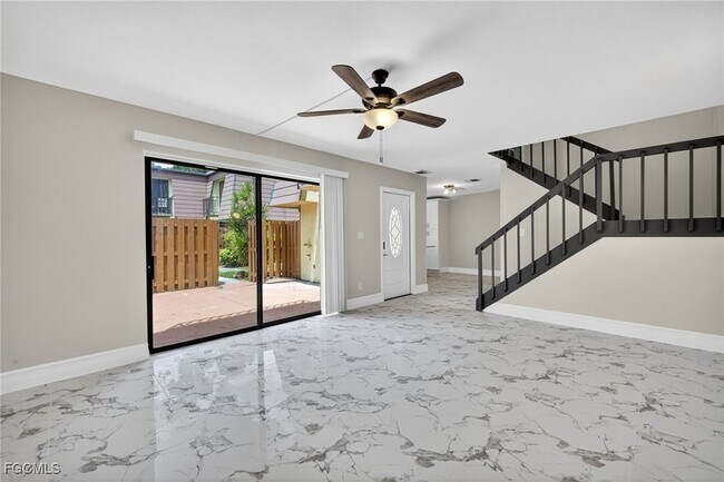 Building Photo - 12350 Woodrose Ct