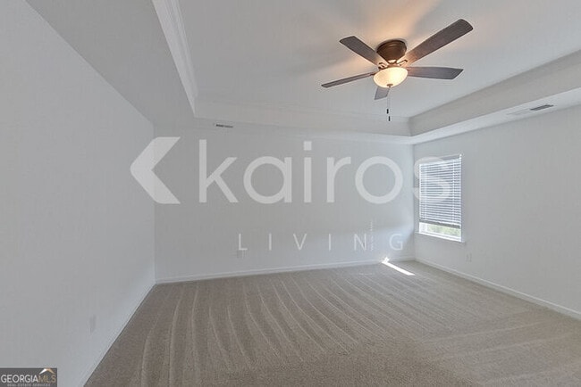 Building Photo - 306 Silver Maple Ln