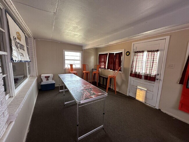 Building Photo - 3011 55th St