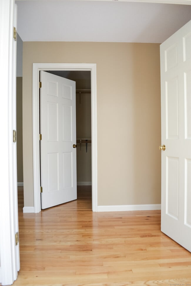 Building Photo - 1 Kempton Mews