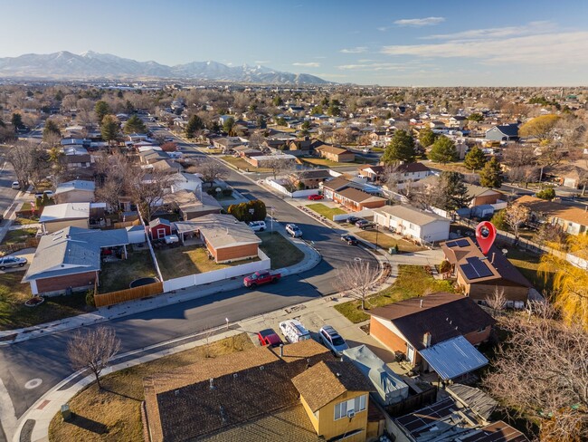 Building Photo - Beautiful home for rent!