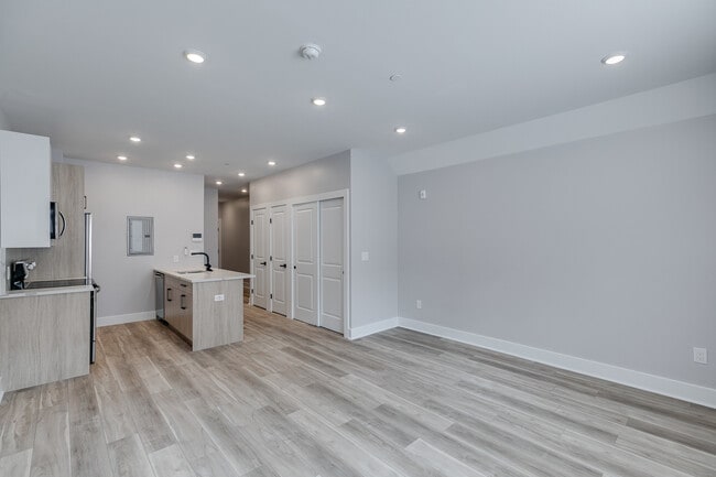 Building Photo - 3924 Haverford Ave