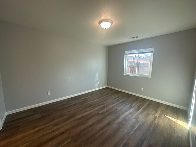 Building Photo - 9523 Bancroft Way