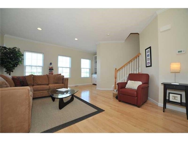 Building Photo - 704 Park Plaza E