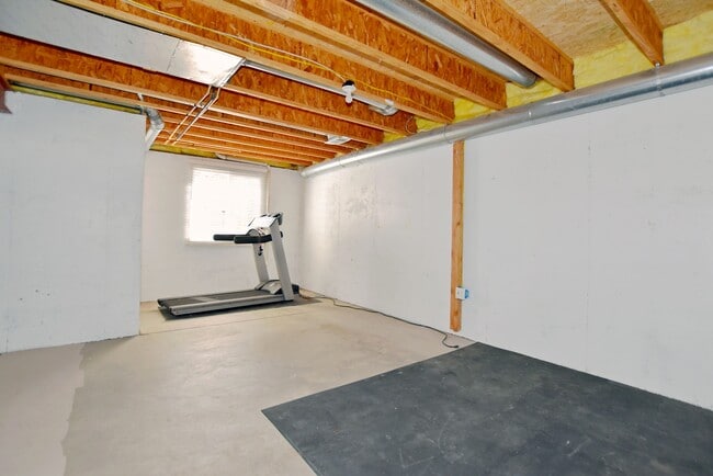 Building Photo - 2203 Copper Creek Dr
